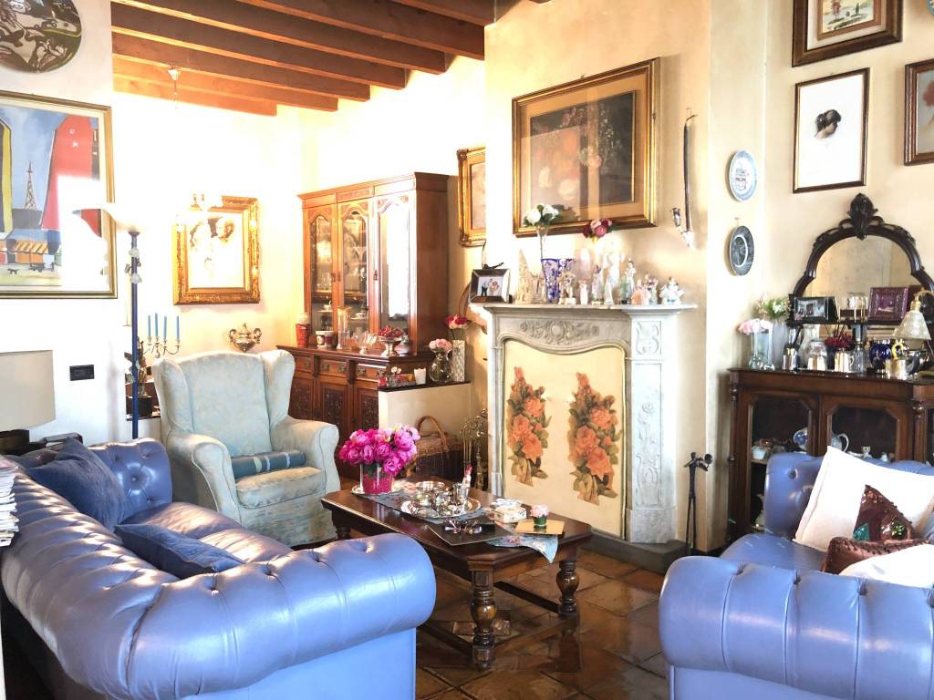 Appartamento in vendita a Rozzano, 5 locali, prezzo € 295.000 | PortaleAgenzieImmobiliari.it