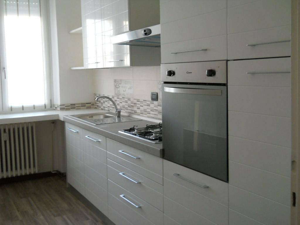 Appartamento in affitto a Saronno, 3 locali, prezzo € 750 | PortaleAgenzieImmobiliari.it