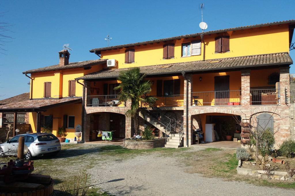 Rustico / Casale in vendita a Santa Maria della Versa, 6 locali, prezzo € 320.000 | PortaleAgenzieImmobiliari.it