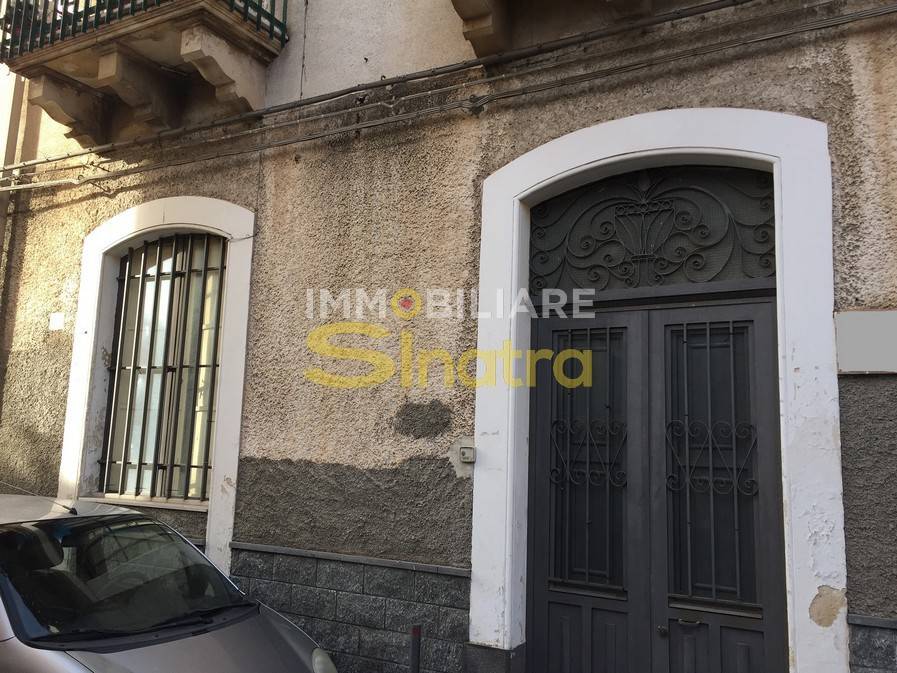 Appartamento in vendita a Paternò, 3 locali, prezzo € 25.000 | PortaleAgenzieImmobiliari.it