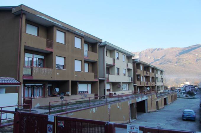 Appartamento in vendita a Val Brembilla, 3 locali, prezzo € 44.000 | PortaleAgenzieImmobiliari.it