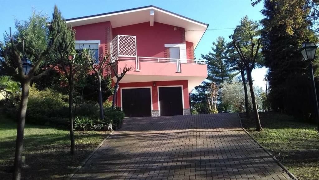 Villa in vendita a Castell'Alfero, 6 locali, prezzo € 335.000 | PortaleAgenzieImmobiliari.it