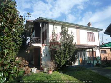 Villa in vendita a Arre, 4 locali, prezzo € 135.000 | CambioCasa.it