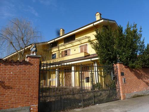 Villa in vendita a Bra, 6 locali, prezzo € 399.000 | PortaleAgenzieImmobiliari.it