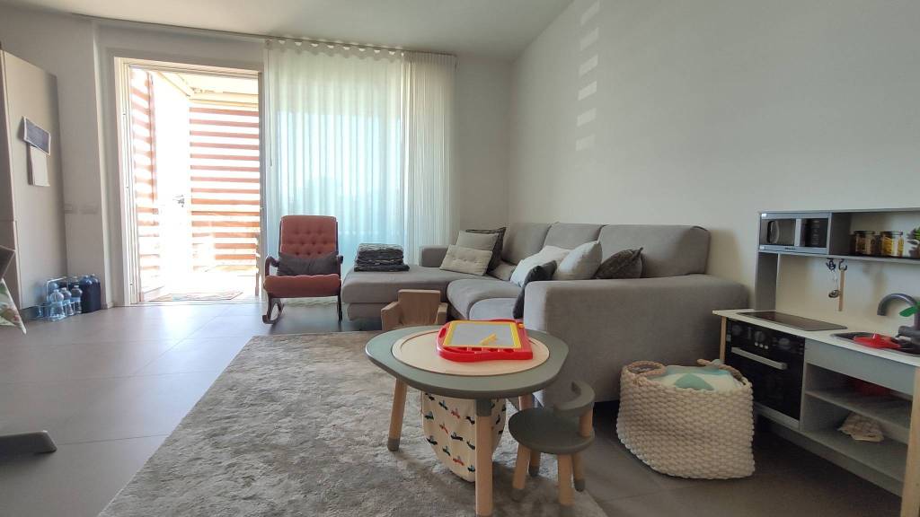 Appartamento in vendita a Alzano Lombardo, 3 locali, prezzo € 295.000 | PortaleAgenzieImmobiliari.it