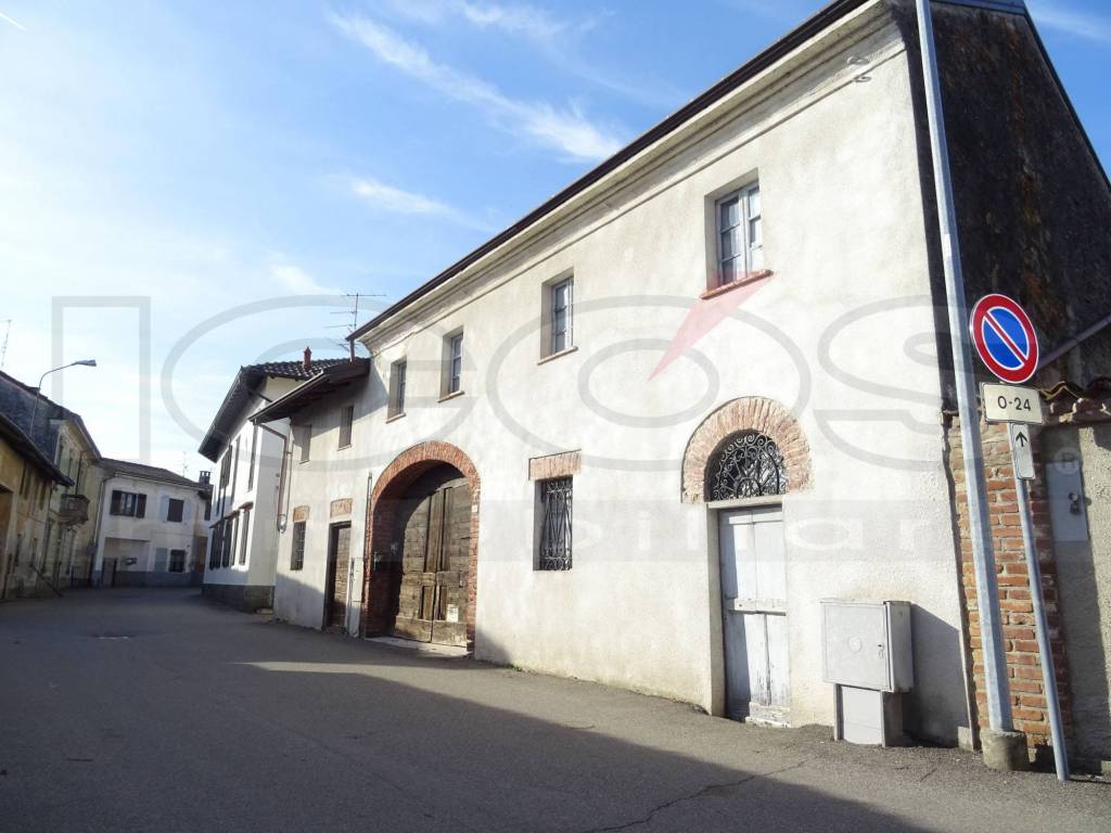Villa in vendita a Tornaco, 9 locali, Trattative riservate | PortaleAgenzieImmobiliari.it
