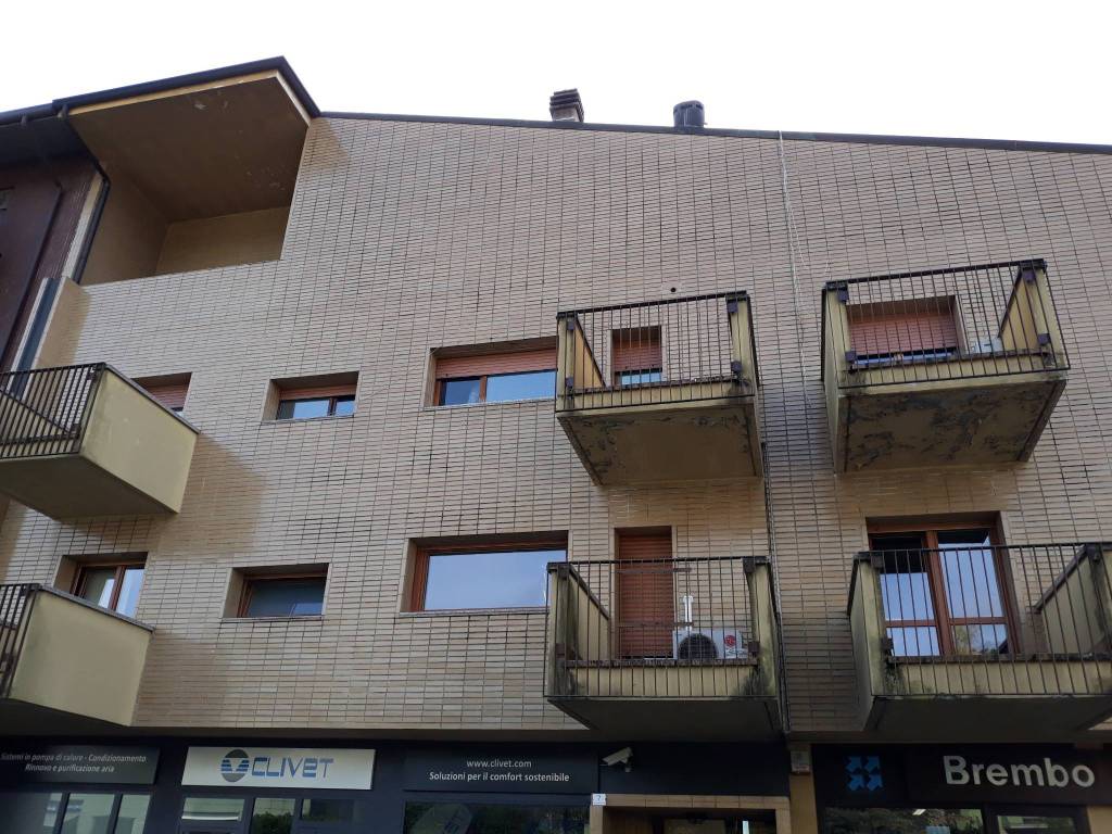Appartamento in vendita a Ponteranica, 3 locali, prezzo € 105.000 | PortaleAgenzieImmobiliari.it