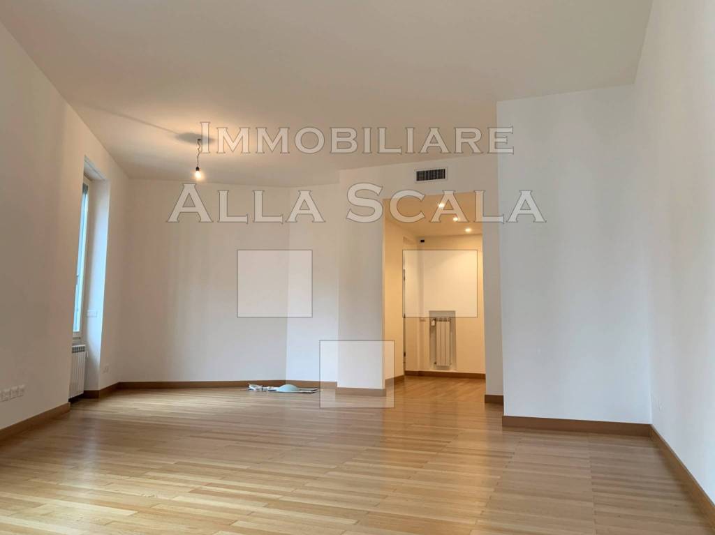 Appartamento in affitto a Milano, 4 locali, prezzo € 3.333 | PortaleAgenzieImmobiliari.it