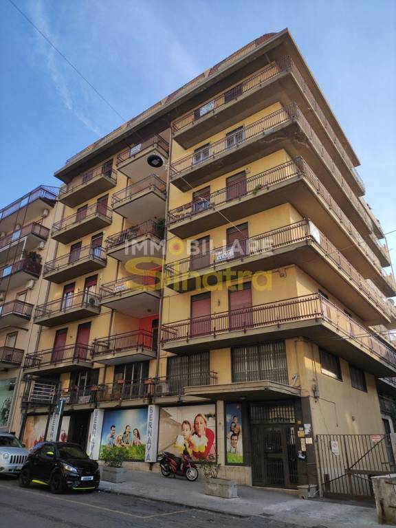 Appartamento in vendita a Paternò, 7 locali, prezzo € 155.000 | PortaleAgenzieImmobiliari.it