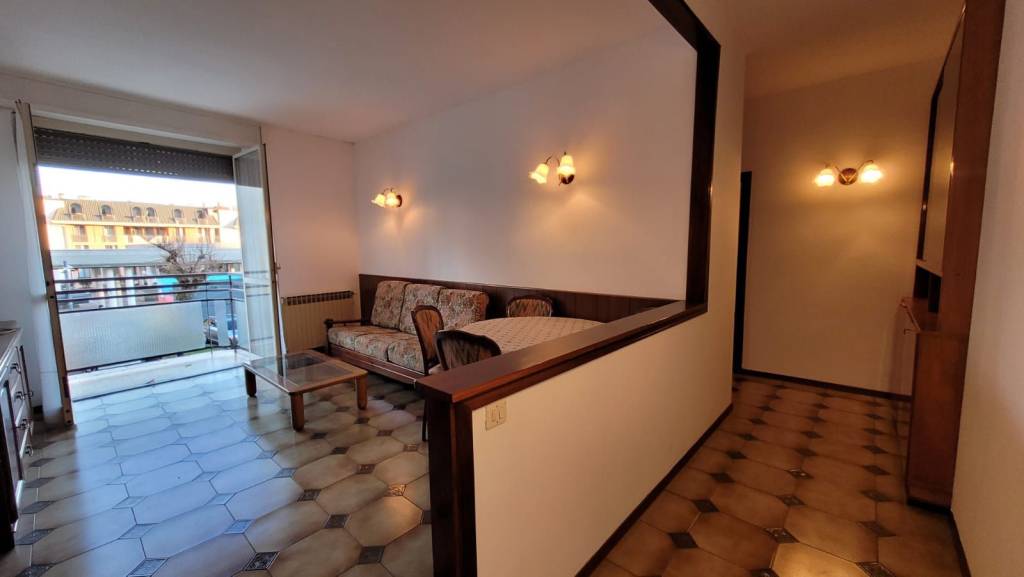Appartamento in vendita a Alzano Lombardo, 3 locali, prezzo € 98.000 | PortaleAgenzieImmobiliari.it