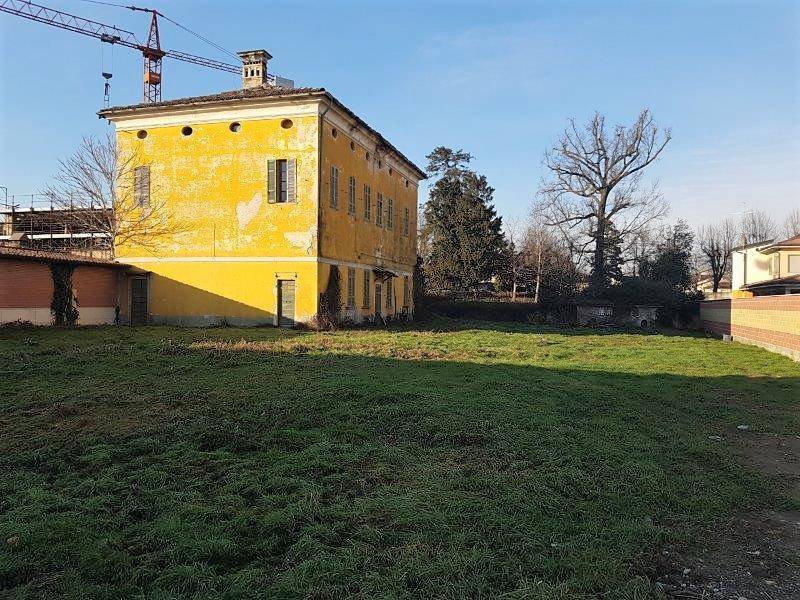Rustico / Casale in vendita a Sergnano, 8 locali, prezzo € 260.000 | CambioCasa.it