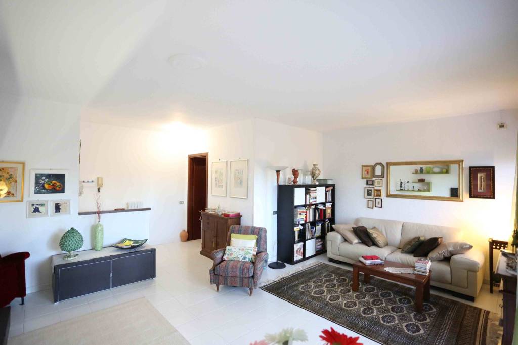 Appartamento in vendita a Melegnano, 3 locali, prezzo € 210.000 | PortaleAgenzieImmobiliari.it