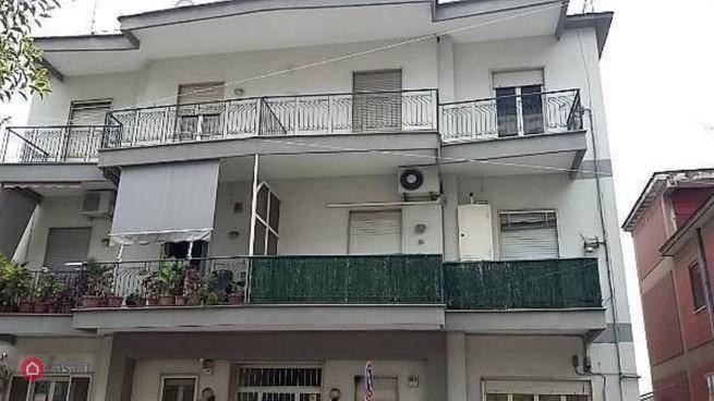 Appartamento in vendita a Caserta, 3 locali, prezzo € 135.000 | CambioCasa.it