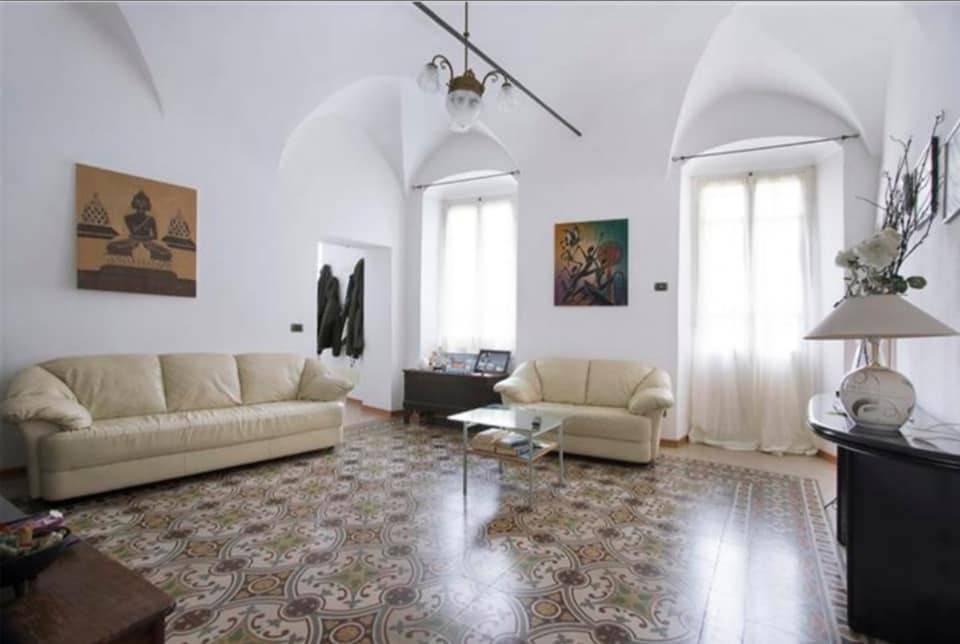 Appartamento in vendita a Laigueglia, 7 locali, prezzo € 570.000 | PortaleAgenzieImmobiliari.it