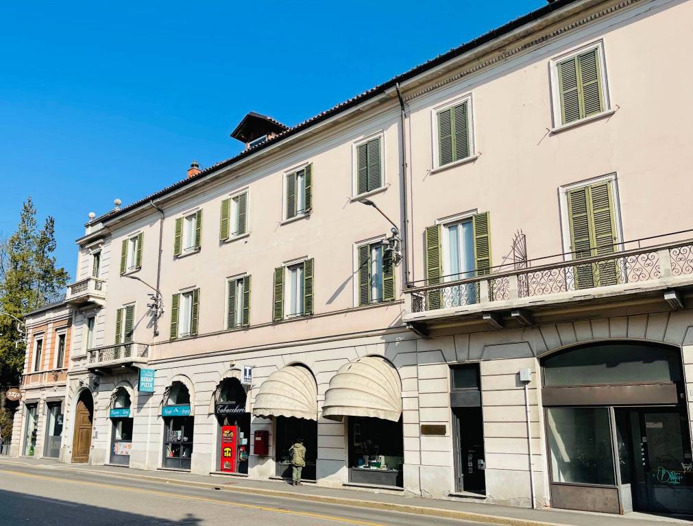 Ufficio / Studio in affitto a Varese, 6 locali, prezzo € 5.800 | CambioCasa.it