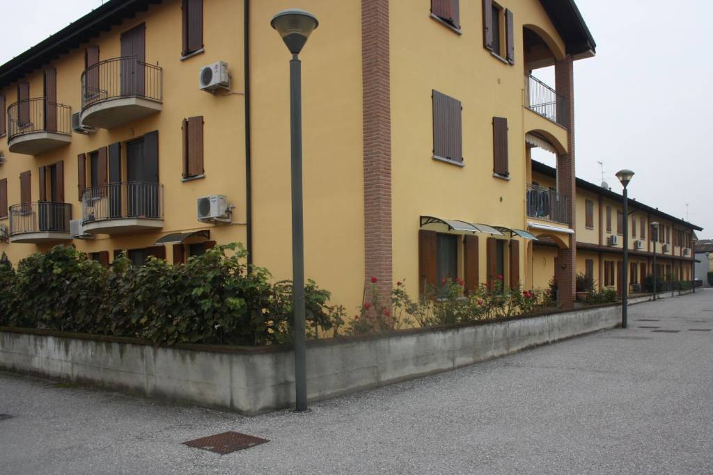 Appartamento in vendita a Castelverde, 3 locali, prezzo € 120.000 | PortaleAgenzieImmobiliari.it