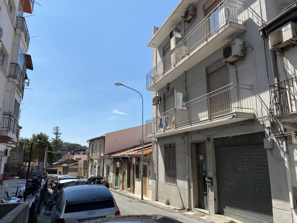 Appartamento in vendita a Messina, 3 locali, prezzo € 89.000 | PortaleAgenzieImmobiliari.it