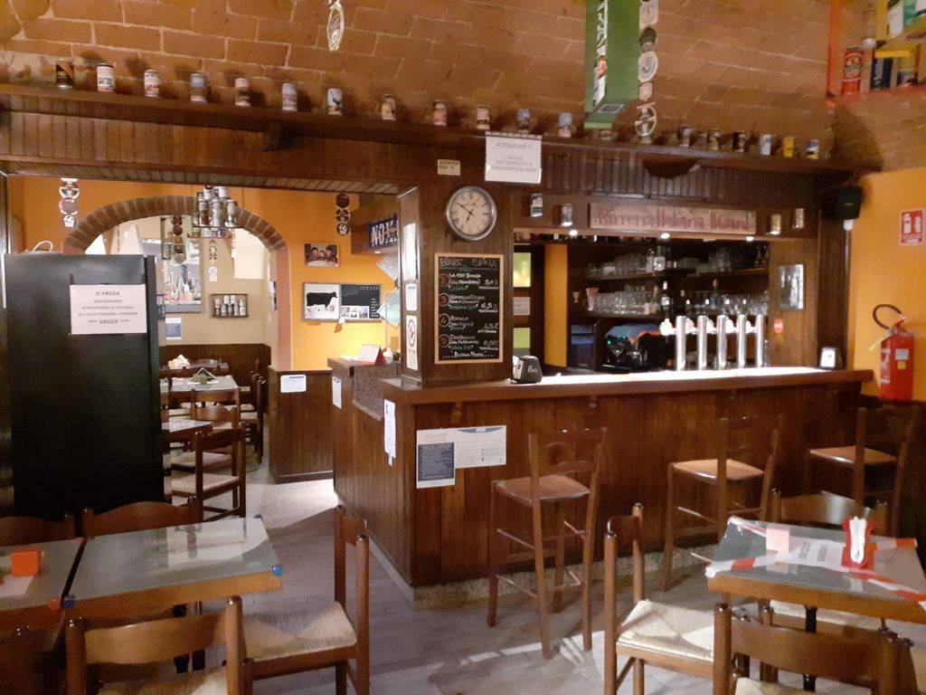 Pub / Discoteca / Locale in vendita a Narzole, 4 locali, Trattative riservate | CambioCasa.it