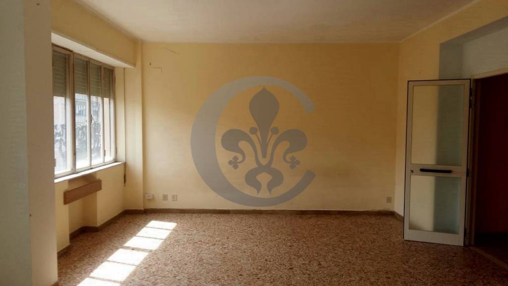 Appartamento in vendita a Chianciano Terme, 7 locali, prezzo € 79.000 | PortaleAgenzieImmobiliari.it