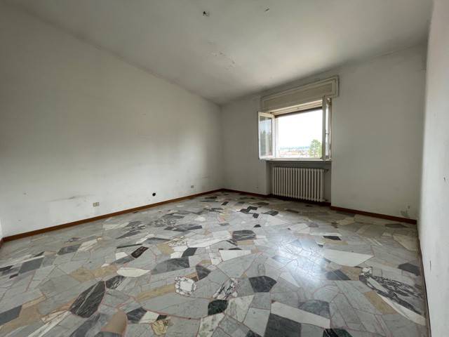 Appartamento in vendita a Lonate Ceppino, 3 locali, prezzo € 69.000 | PortaleAgenzieImmobiliari.it