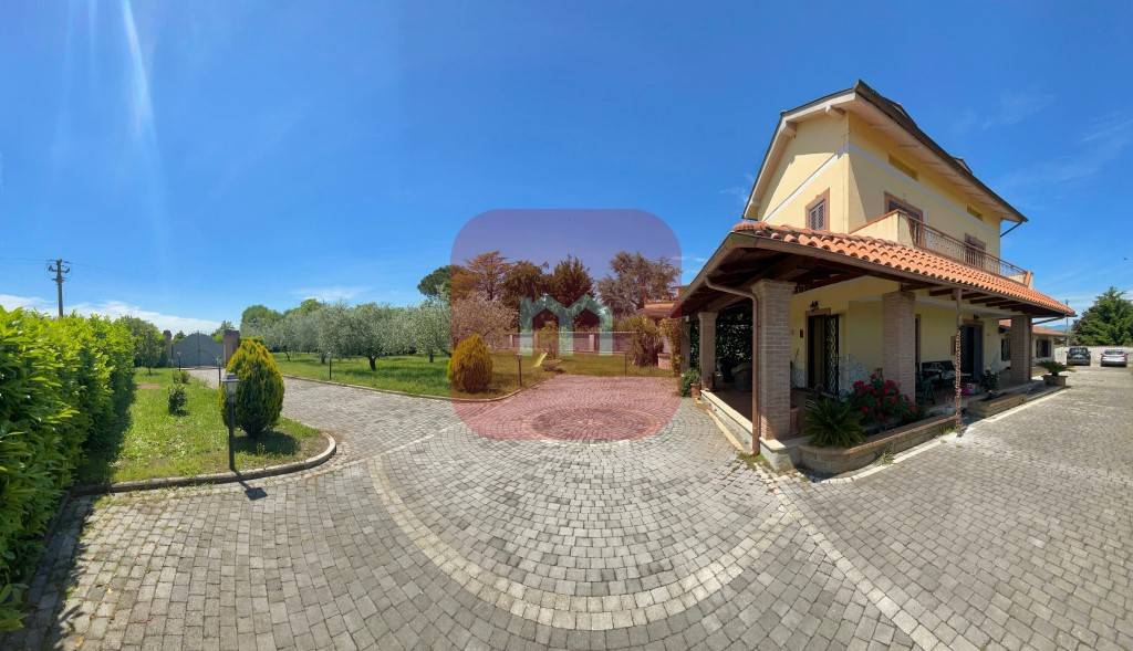 Villa in vendita a Genazzano, 6 locali, prezzo € 269.000 | CambioCasa.it