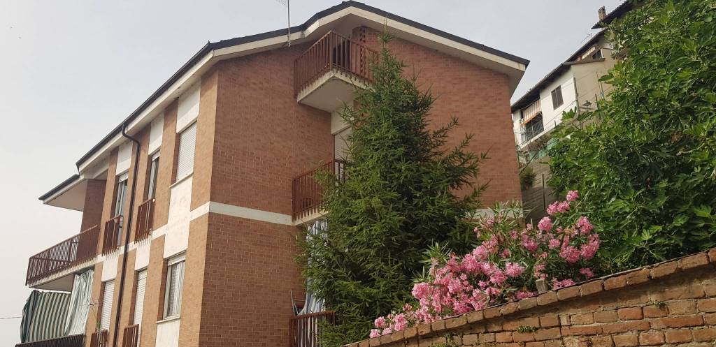 Appartamento in vendita a Govone, 2 locali, prezzo € 59.000 | CambioCasa.it