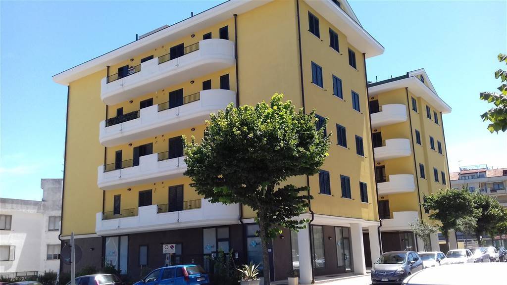 Appartamento in vendita a Vasto, 6 locali, prezzo € 185.000 | PortaleAgenzieImmobiliari.it