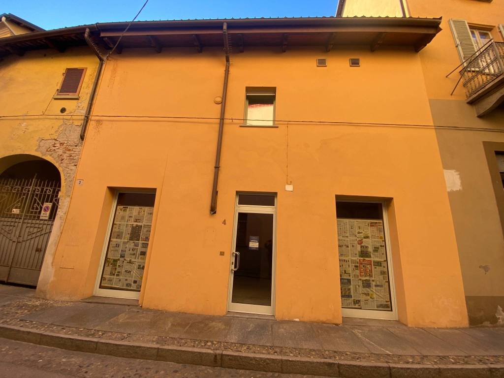 Negozio / Locale in affitto a Chieri, 1 locali, prezzo € 590 | CambioCasa.it