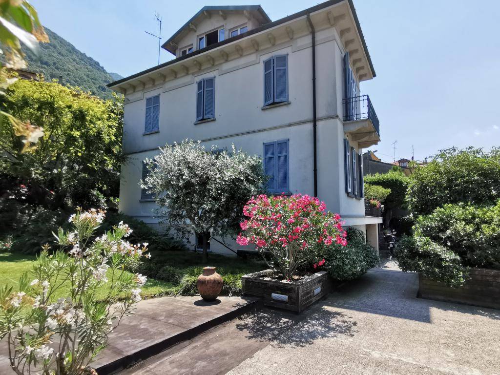 Villa in vendita a Torno, 7 locali, prezzo € 1.850.000 | PortaleAgenzieImmobiliari.it