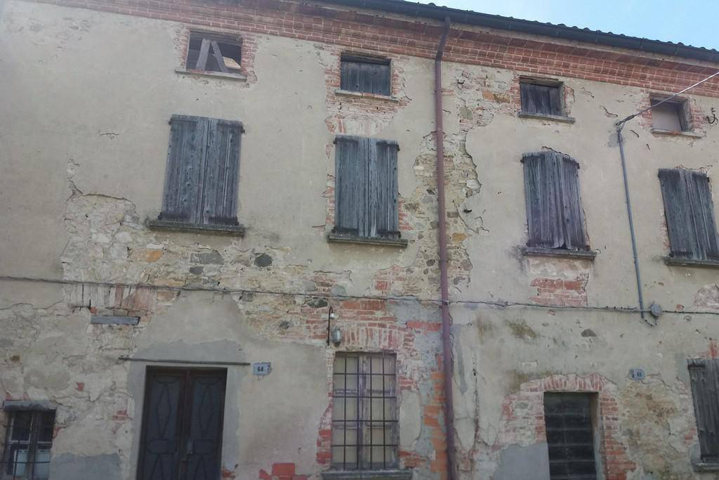 Rustico / Casale in vendita a Santa Maria della Versa, 8 locali, prezzo € 100.000 | PortaleAgenzieImmobiliari.it