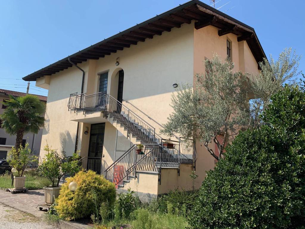Villa in vendita a Cologno al Serio, 4 locali, prezzo € 249.000 | PortaleAgenzieImmobiliari.it