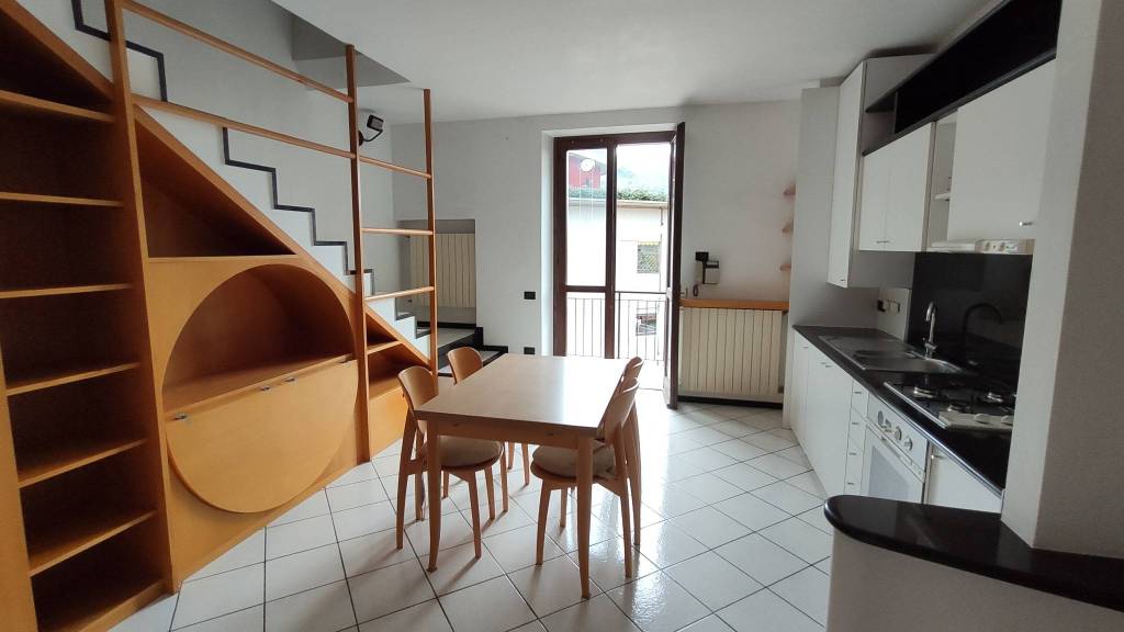 Appartamento in vendita a Albino, 3 locali, prezzo € 125.000 | PortaleAgenzieImmobiliari.it