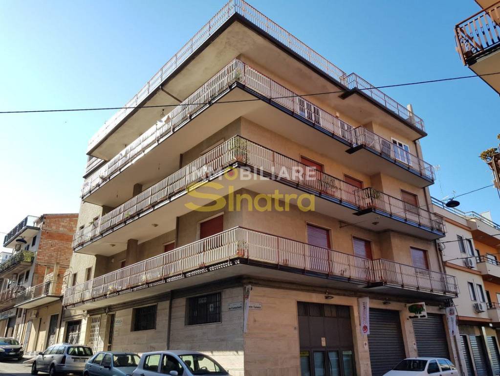 Appartamento in vendita a Paternò, 5 locali, prezzo € 40.000 | PortaleAgenzieImmobiliari.it