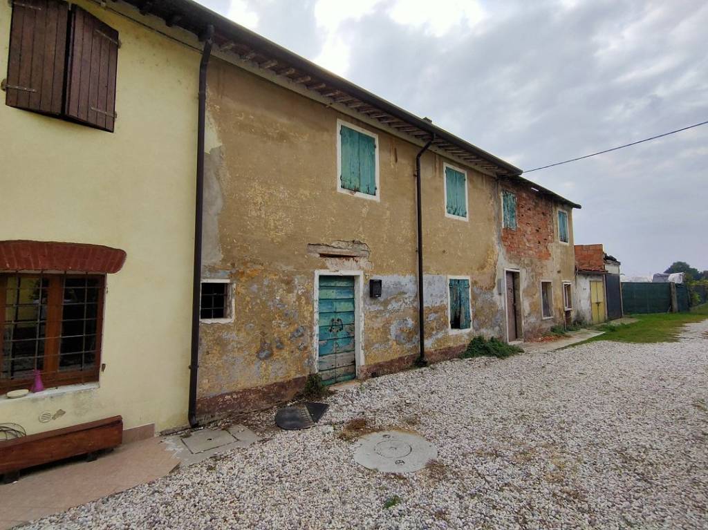 Rustico / Casale in vendita a Isola della Scala, 3 locali, prezzo € 30.000 | PortaleAgenzieImmobiliari.it