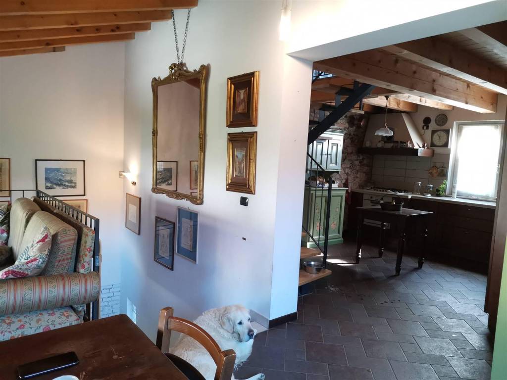 Villa in vendita a Nave, 6 locali, prezzo € 355.000 | PortaleAgenzieImmobiliari.it