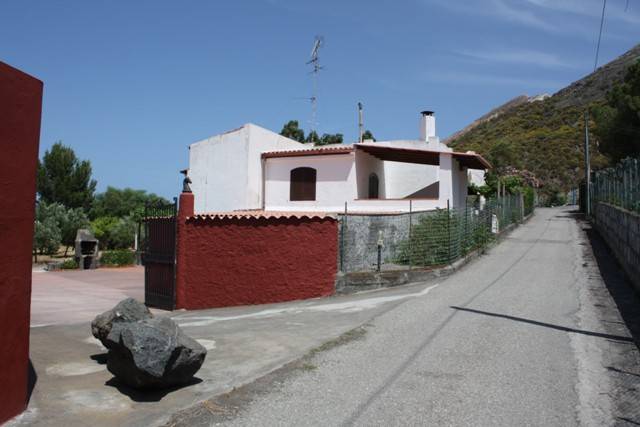 Villa in vendita a Lipari, 8 locali, prezzo € 360.000 | PortaleAgenzieImmobiliari.it