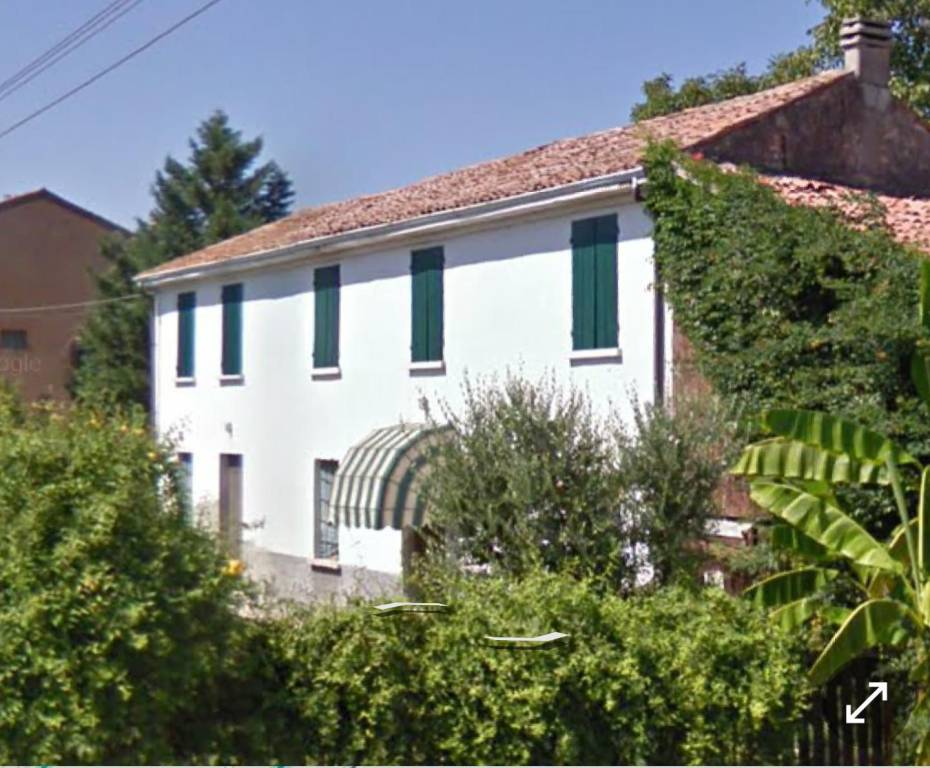 Rustico / Casale in vendita a Roverbella, 6 locali, Trattative riservate | PortaleAgenzieImmobiliari.it