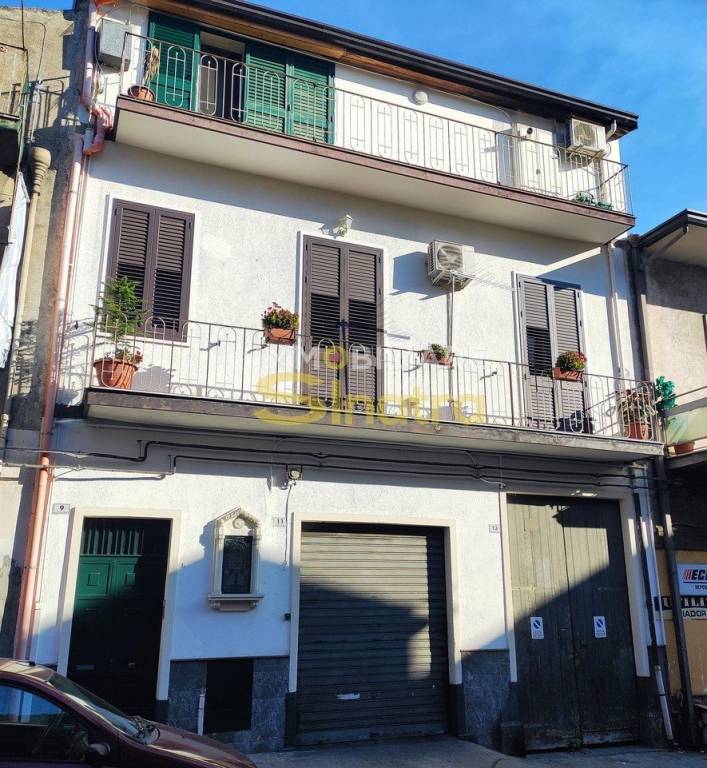 Appartamento in vendita a Paternò, 5 locali, prezzo € 85.000 | PortaleAgenzieImmobiliari.it