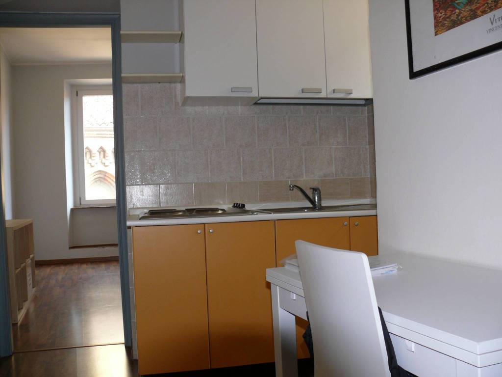 Appartamento in affitto a Pinerolo, 2 locali, prezzo € 330 | CambioCasa.it