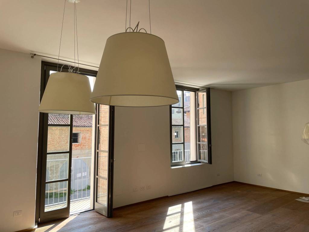 Appartamento in affitto a Chieri, 4 locali, prezzo € 1.200 | PortaleAgenzieImmobiliari.it