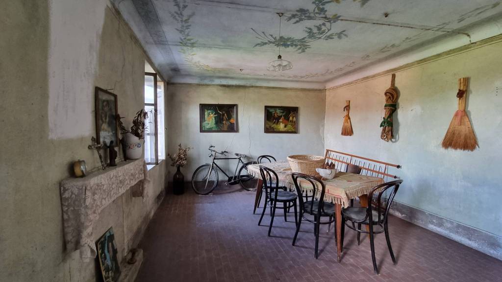 Rustico / Casale in vendita a Mombello Monferrato, 8 locali, prezzo € 70.000 | PortaleAgenzieImmobiliari.it