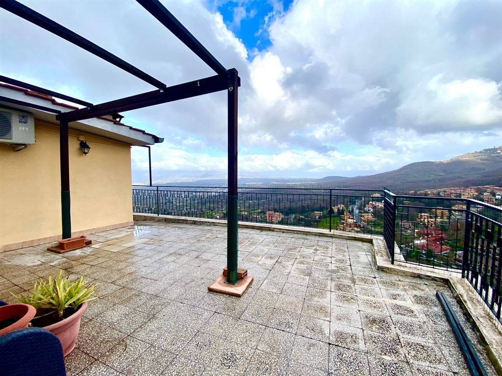 Appartamento in vendita a Monte Compatri, 3 locali, prezzo € 125.000 | CambioCasa.it