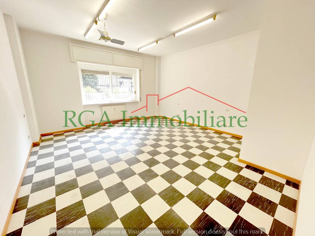 Ufficio / Studio in affitto a Bergamo, 3 locali, prezzo € 700 | PortaleAgenzieImmobiliari.it