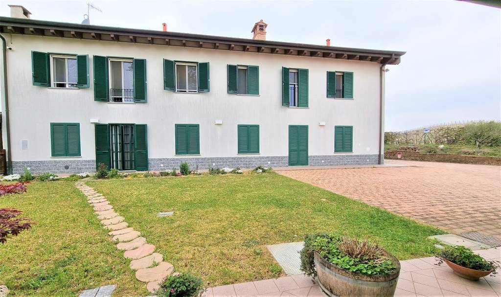 Rustico / Casale in vendita a Nizza Monferrato, 15 locali, Trattative riservate | PortaleAgenzieImmobiliari.it