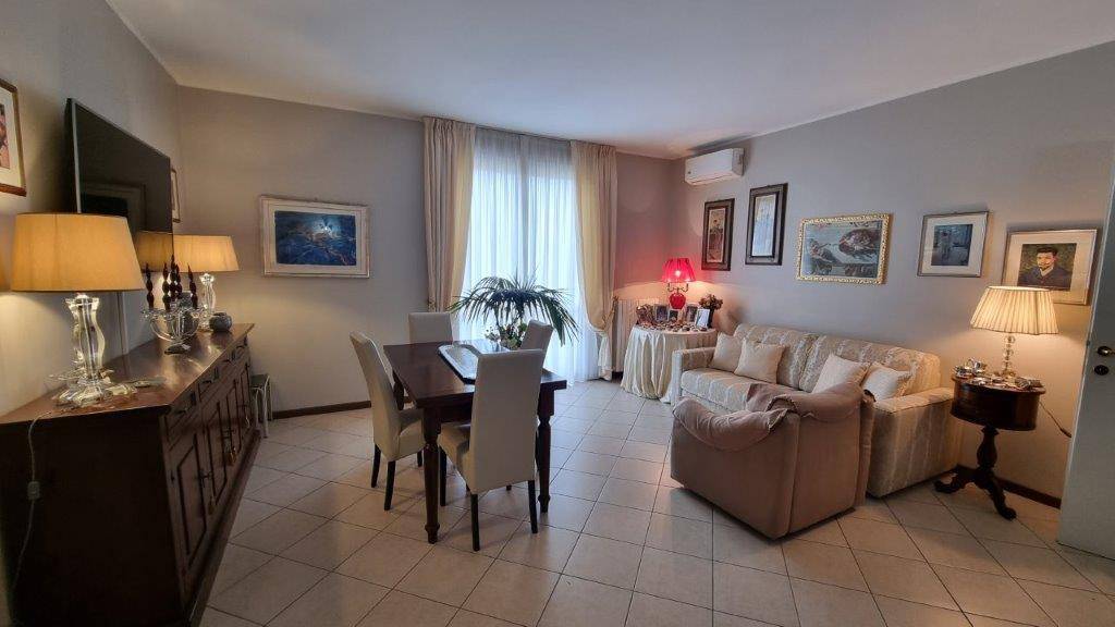 Appartamento in vendita a Pandino, 3 locali, prezzo € 120.000 | CambioCasa.it