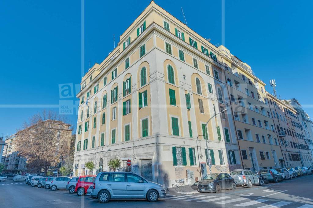 Appartamento in vendita a Roma, 3 locali, zona Zona: 17 . Aventino, San Saba , Piramide, prezzo € 199.000 | CambioCasa.it