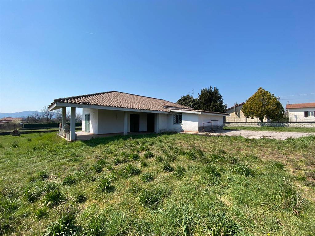 Villa in vendita a Valmontone, 3 locali, prezzo € 235.000 | CambioCasa.it