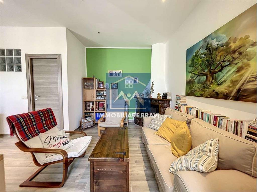 Appartamento in vendita a Santa Marinella, 4 locali, prezzo € 219.000 | CambioCasa.it