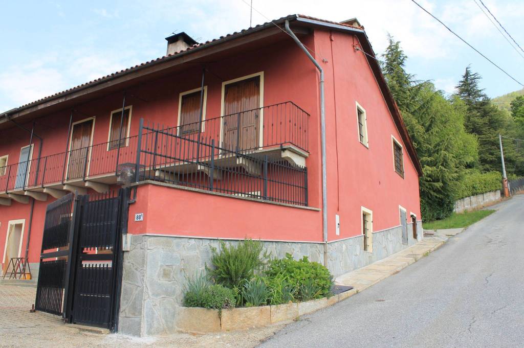 Rustico / Casale in vendita a Cumiana, 5 locali, prezzo € 325.000 | PortaleAgenzieImmobiliari.it