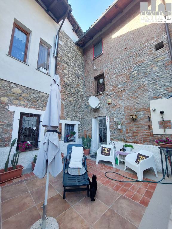 Soluzione Indipendente in vendita a Capriata d'Orba, 6 locali, prezzo € 125.000 | CambioCasa.it